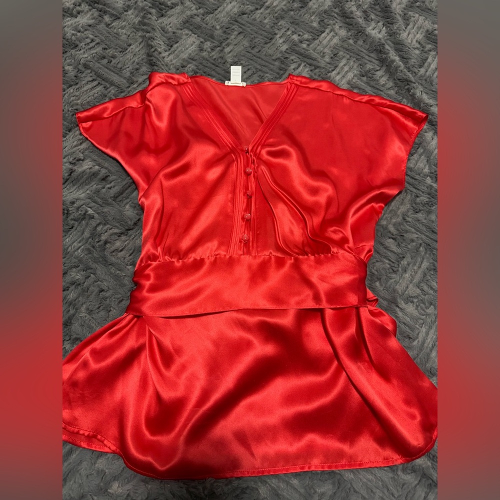 Old Navy Red 100% Silk Short Sleeve Top Womens Size XL Side Zip Button - Picture 3 of 6